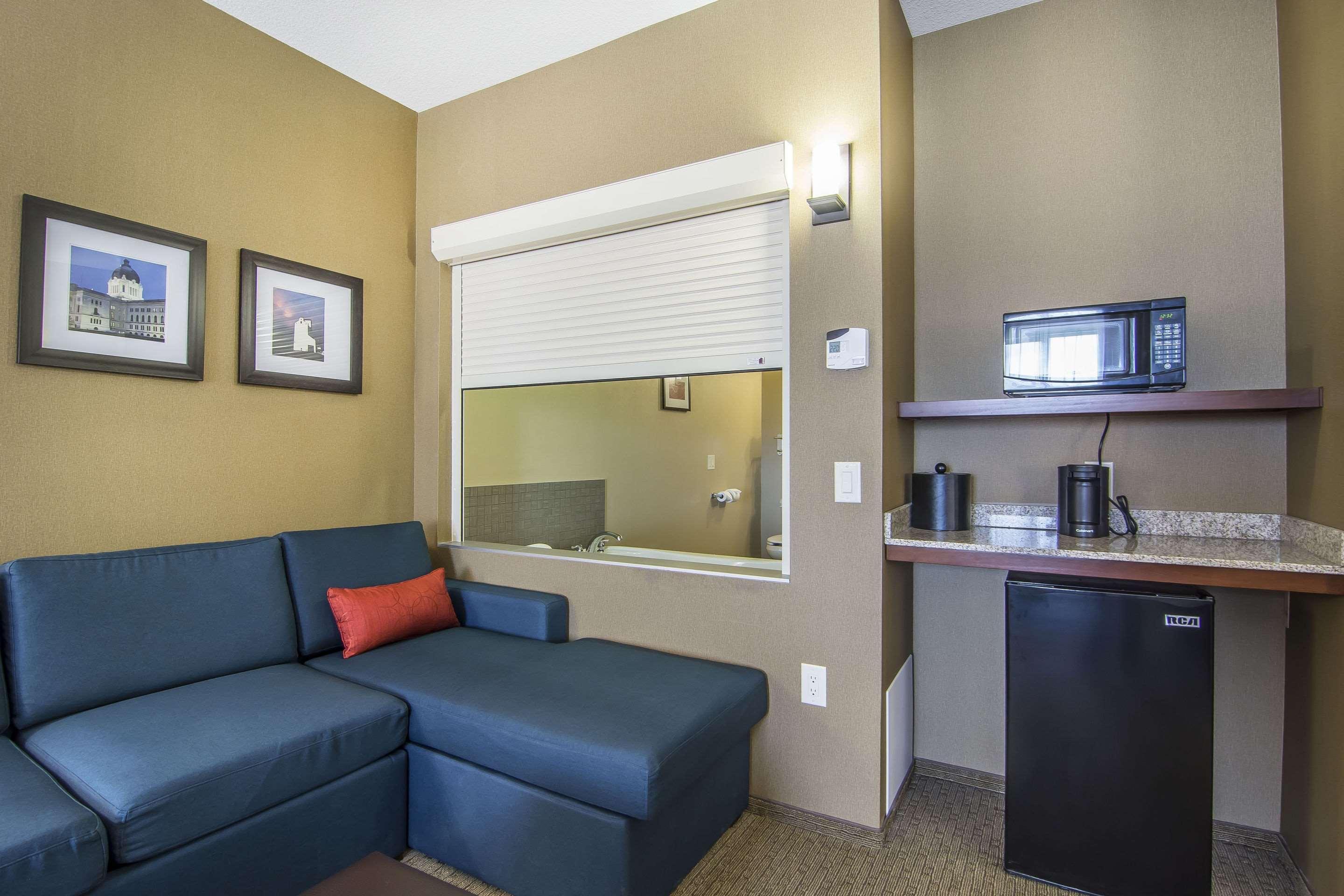 Comfort Suites Regina Ngoại thất bức ảnh