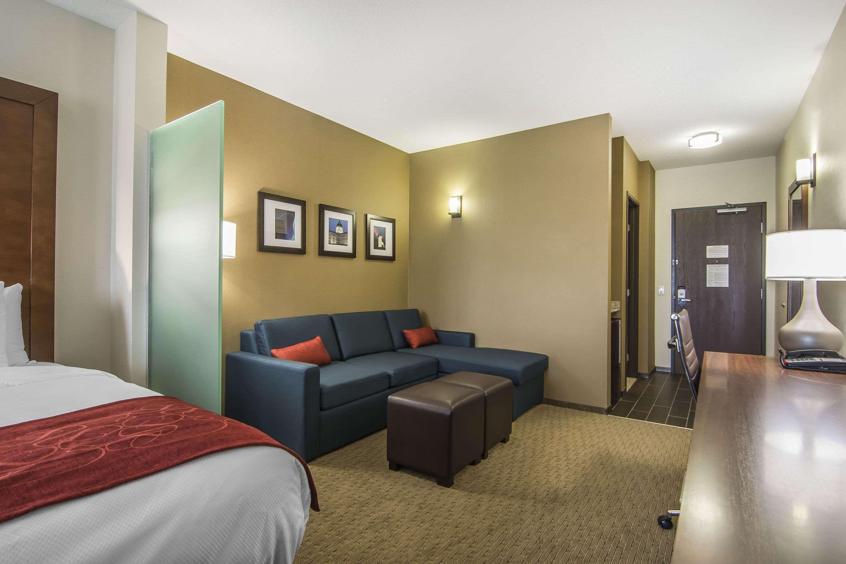 Comfort Suites Regina Ngoại thất bức ảnh
