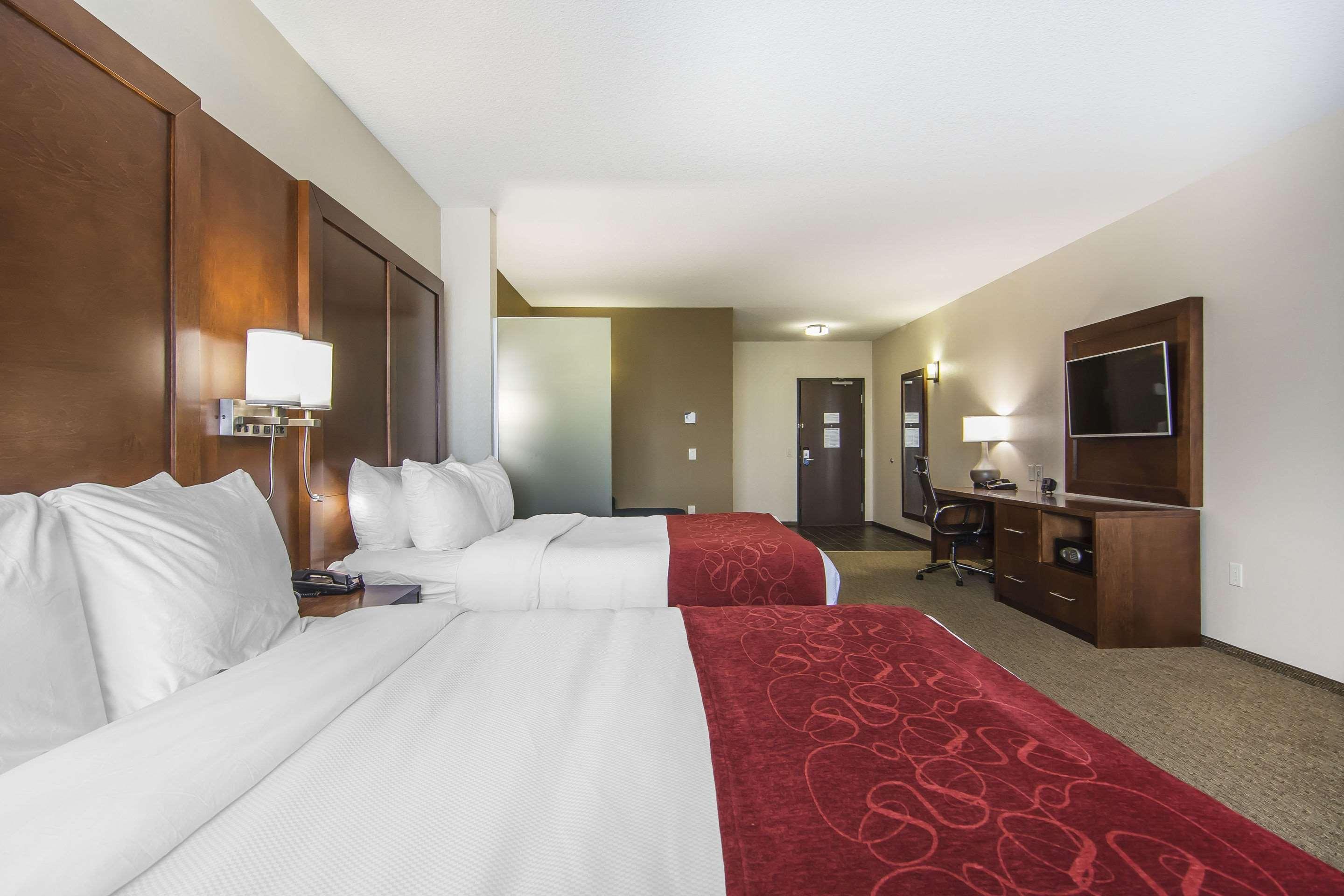 Comfort Suites Regina Ngoại thất bức ảnh